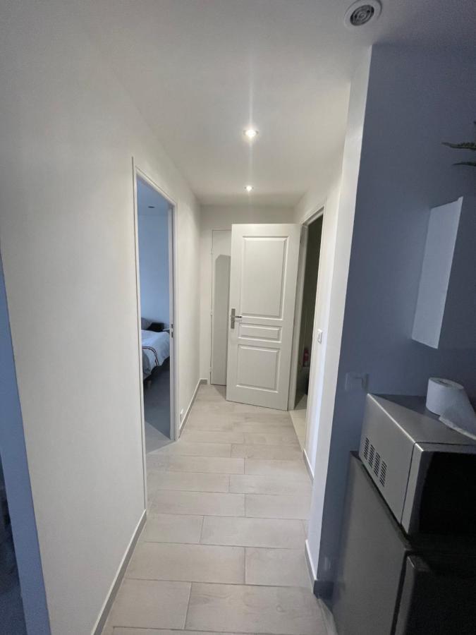 2 Pieces Apartment *